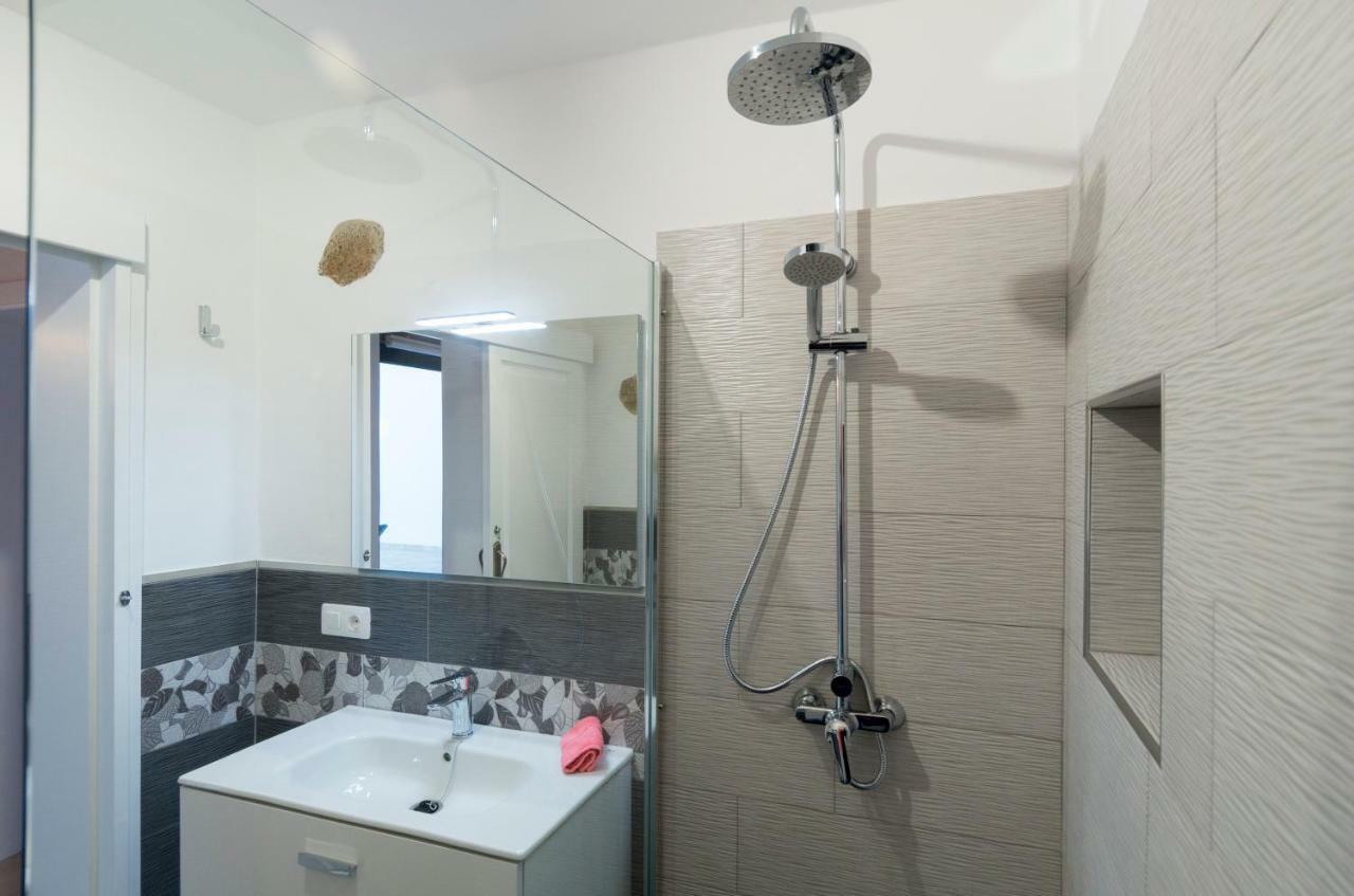 Casa Valeria Villa Тинахо Екстериор снимка