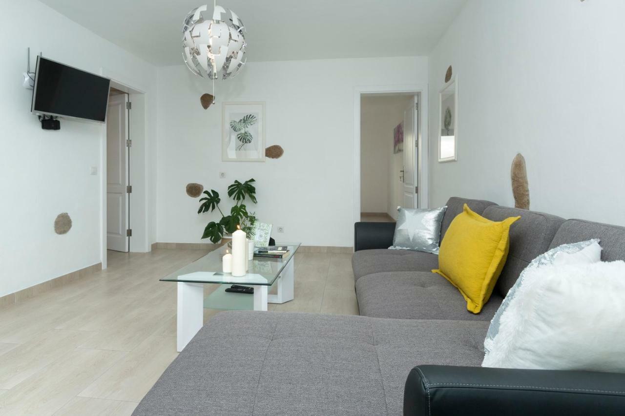 Casa Valeria Villa Тинахо Екстериор снимка
