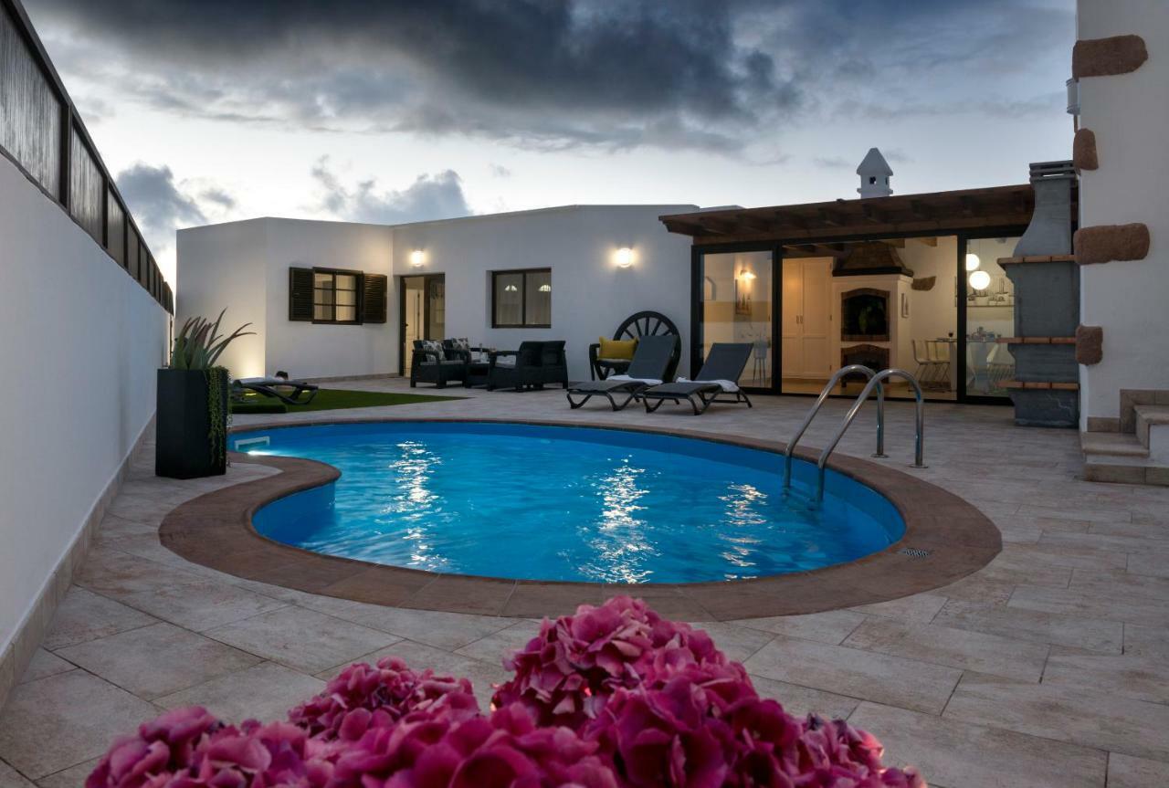 Casa Valeria Villa Тинахо Екстериор снимка